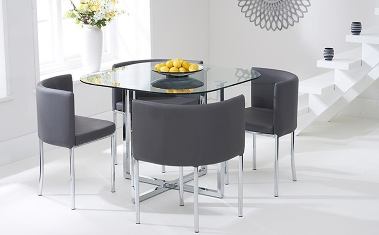 Picture of Extraordinary Glass Dining Tables for Finest Service