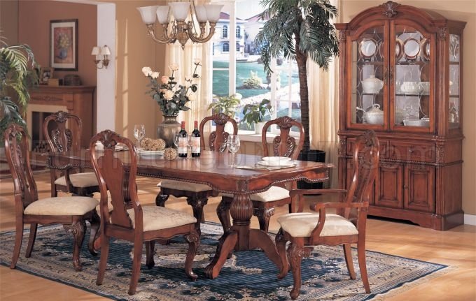 Picture of Distinctive Influences of Traditional Dining Room Concepts
