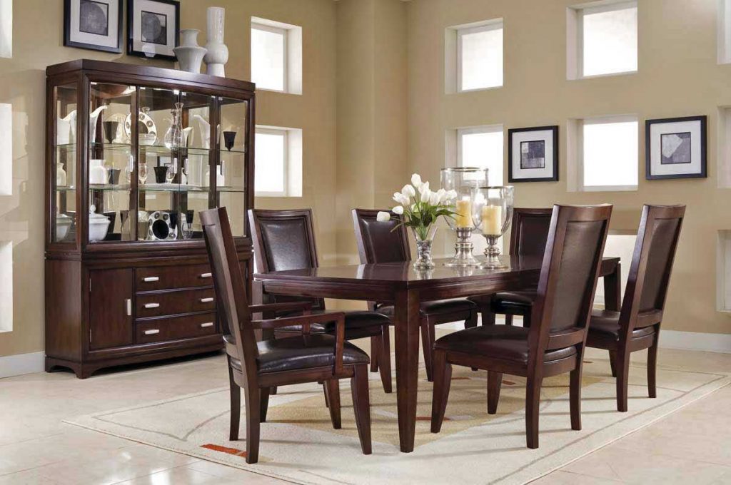 Picture of Distinctive Influences of Traditional Dining Room Concepts