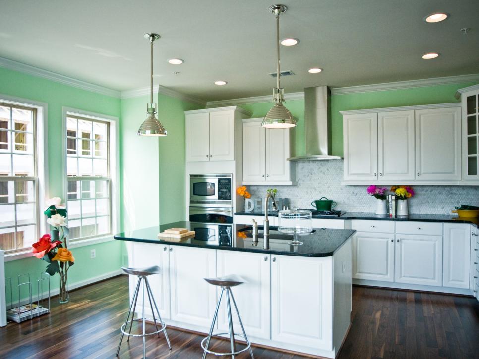 Picture of Multi-Functional Island Kitchen Designs