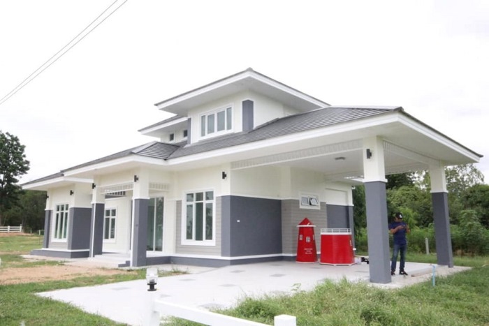 Picture of Two Story House Plan in Style and Luxury