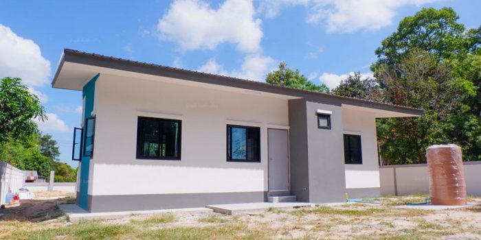 Picture of Beautiful House Design in a Blend of White & Blue 