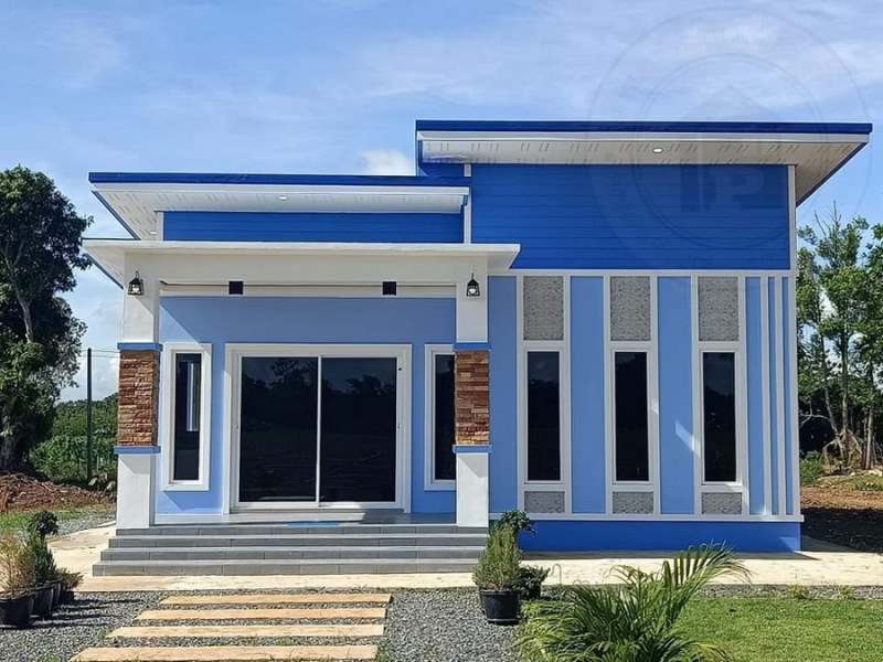 Picture of One Storey Modern House in Blue & White Exterior