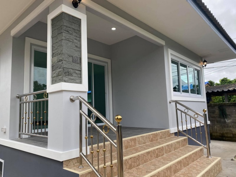 Picture of Modern Bungalow Home Design with Two Bedrooms 