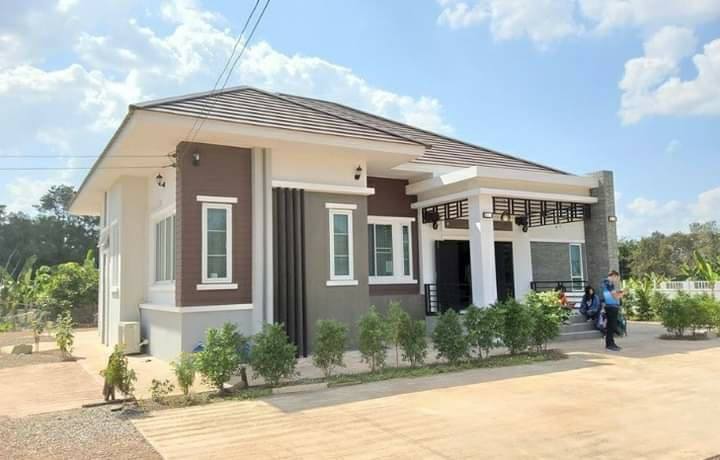 Picture of Single Storey Modern Design with Graceful Exterior