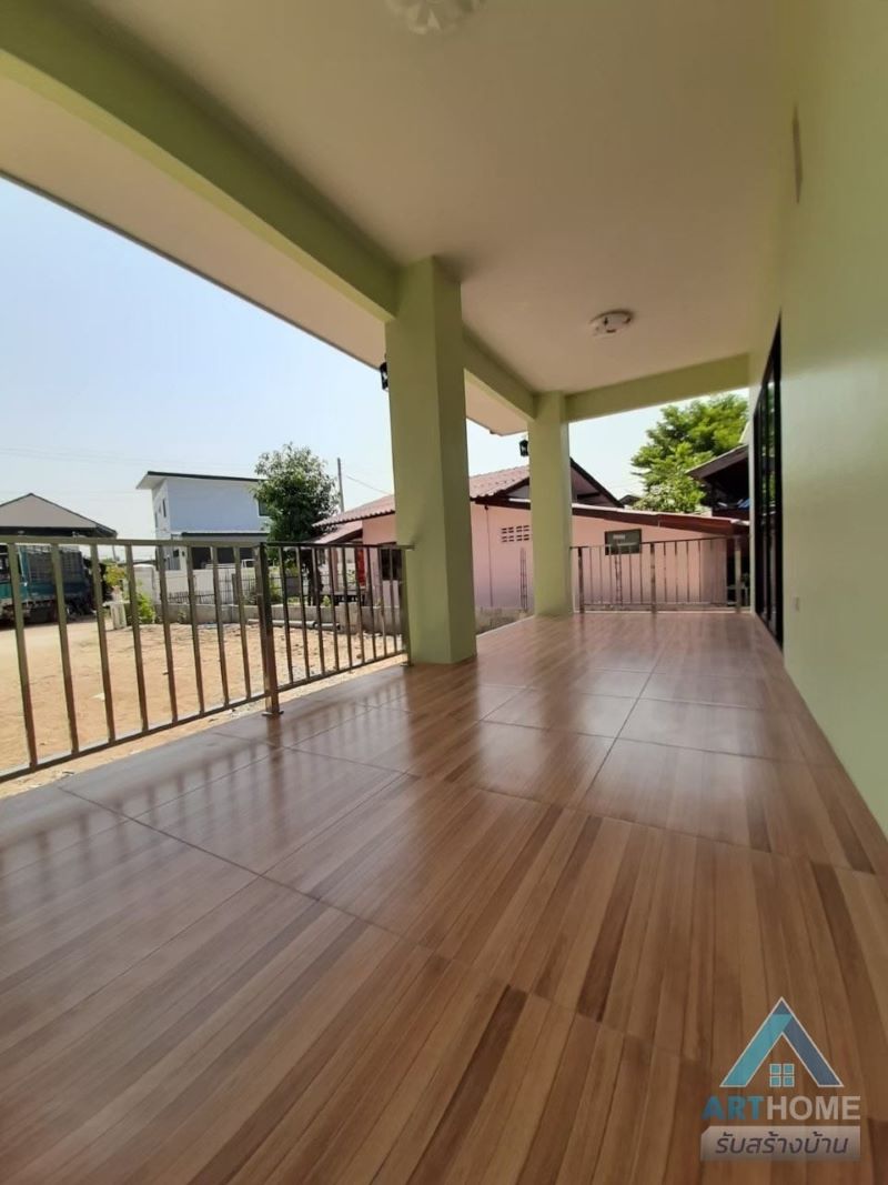 Picture of Simple and Modern Bungalow House with Graceful Interior 