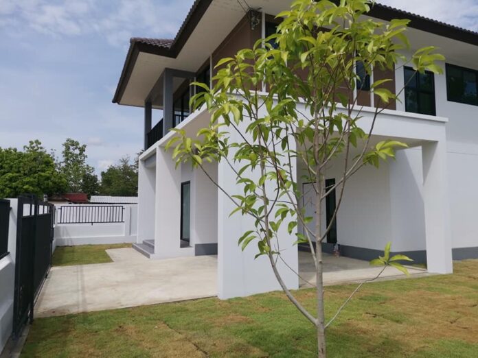 Picture of Space and Style of a Two Storey Stunning Residence 