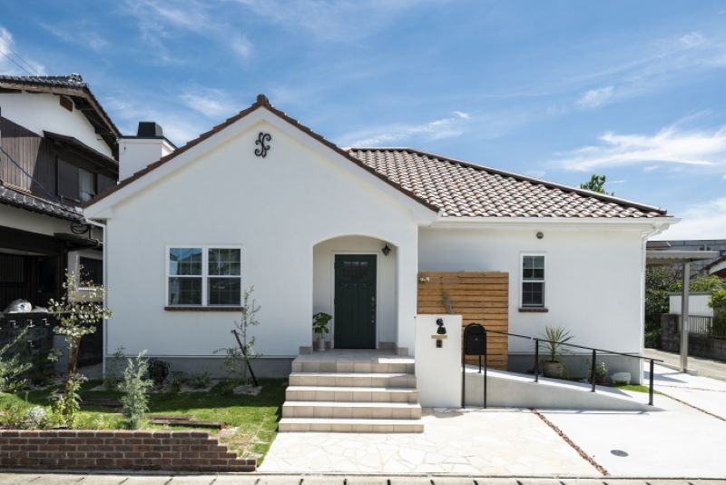 Picture of Lovely Modern House Design with Ingenious Interior Wooden Elements