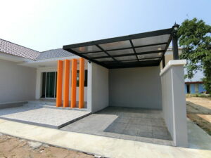 Picture of a Stylish Contemporary House Plan with Three Bedrooms